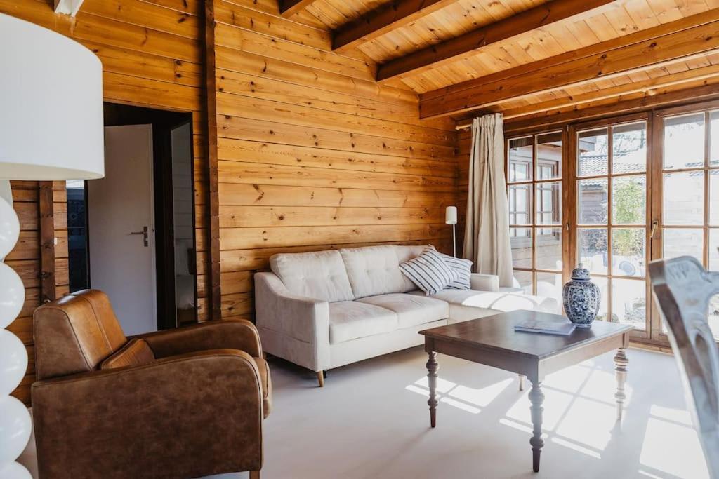 Holland Holiday Home 에르멜로 외부 사진